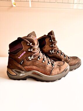 LOWA Womens Hiking Boots Renegade GTX | Size 9